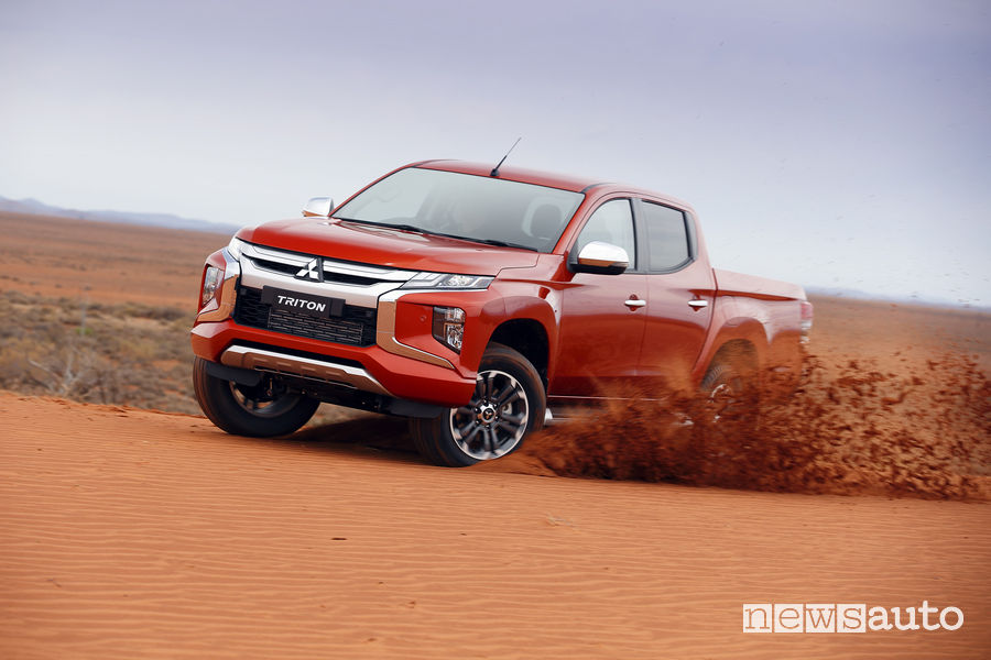 Mitsubishi Triton/L200, off road sulla sabbia