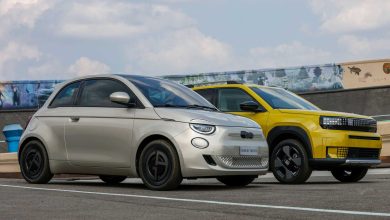 Fiat 500e Armani e Grande Panda nella parata dei 125 anni al Lingotto