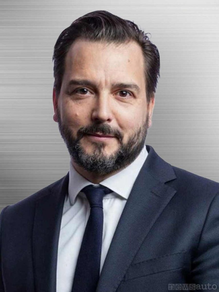 Benoît Ribadeau-Dumas Non-executive director STELLANTIS Member of the ESG Committee Member of the Remuneration Committee